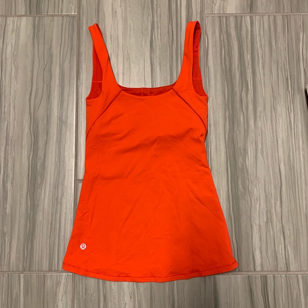 Lululemon tank top